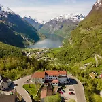 Utsikten - By Classic Norway فندق 3*