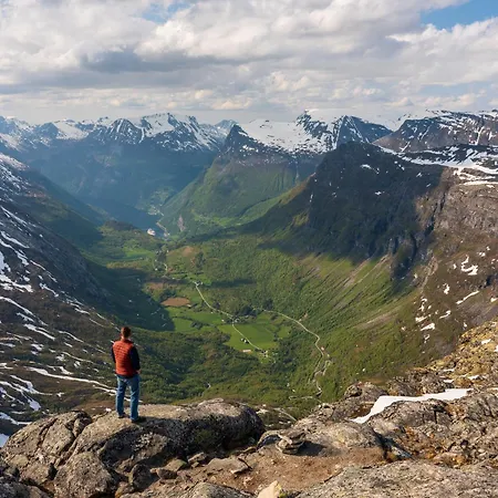 호텔 Utsikten - By Classic Norway