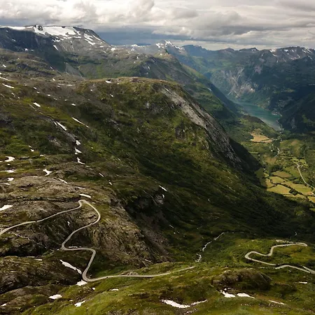 Utsikten - By Classic Norway 호텔 예이랑에르