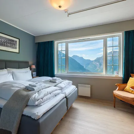 Utsikten - By Classic Norway 예이랑에르