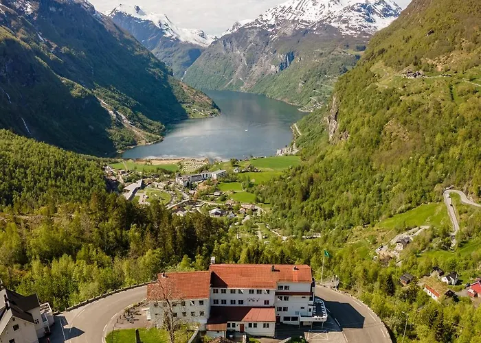 Utsikten - By Classic Norway فندق 3*