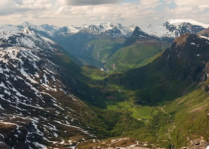 Hotel Utsikten - By Classic Norway 3*